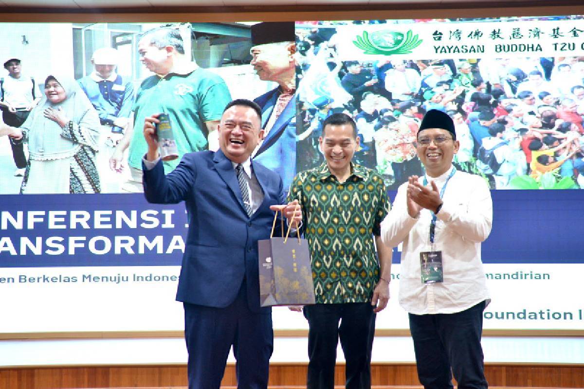 Konferensi Internasional Transformasi Pesantren: Pendidikan Berbasis Karakter di Era AI
