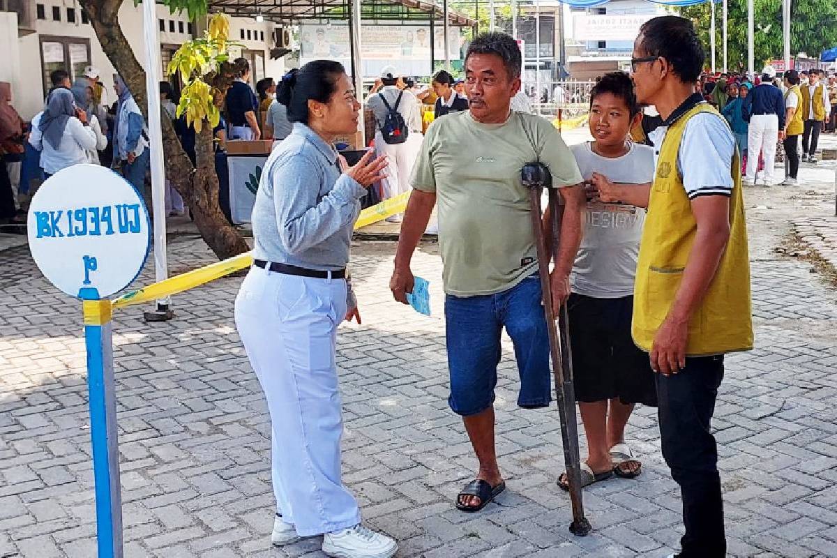 Menebar Berkah, Menuai Harapan di Desa Sampali