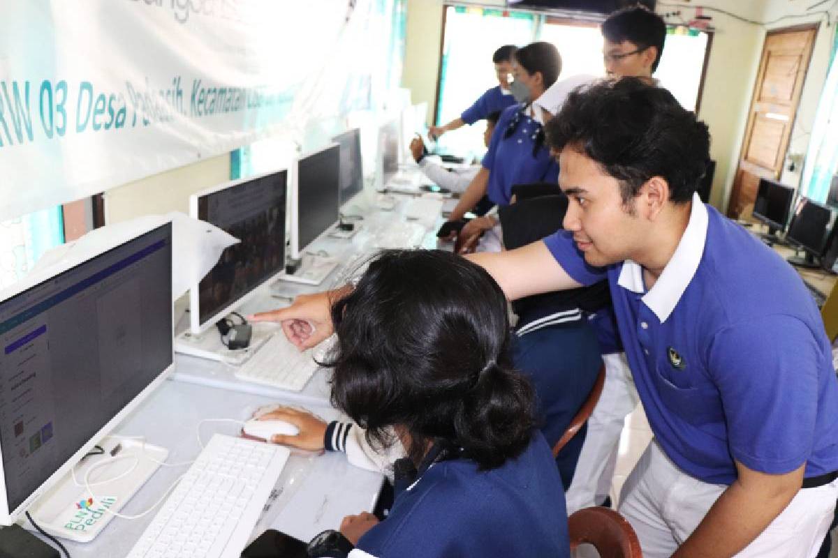 Berbagi Kebaikan Dengan Ilmu