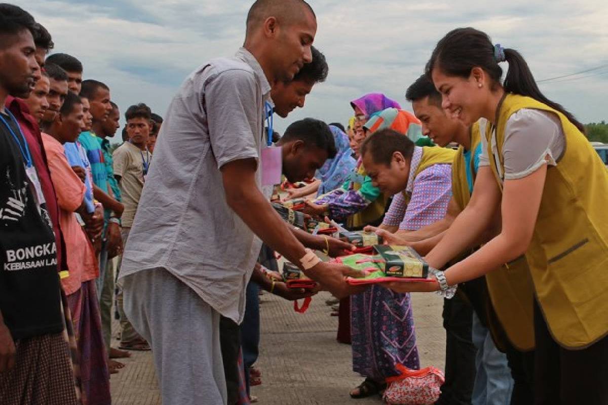 Bantuan untuk Pengungsi Rohingya