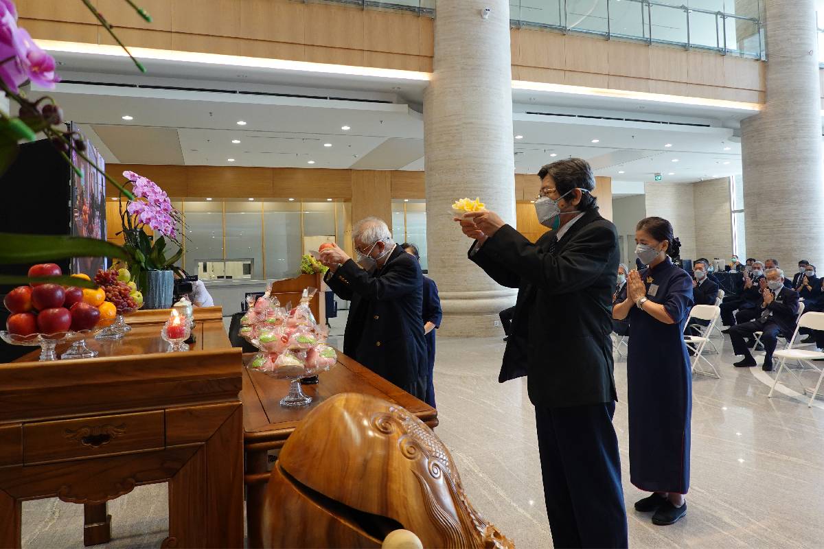 Kebaktian dan Doa Bersama untuk Kelancaran Operasional Tzu Chi Hospital 