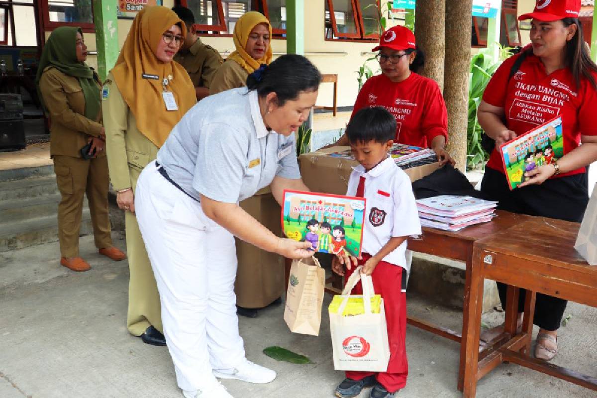 Menggapai Cita-Cita dari Balik Bukit