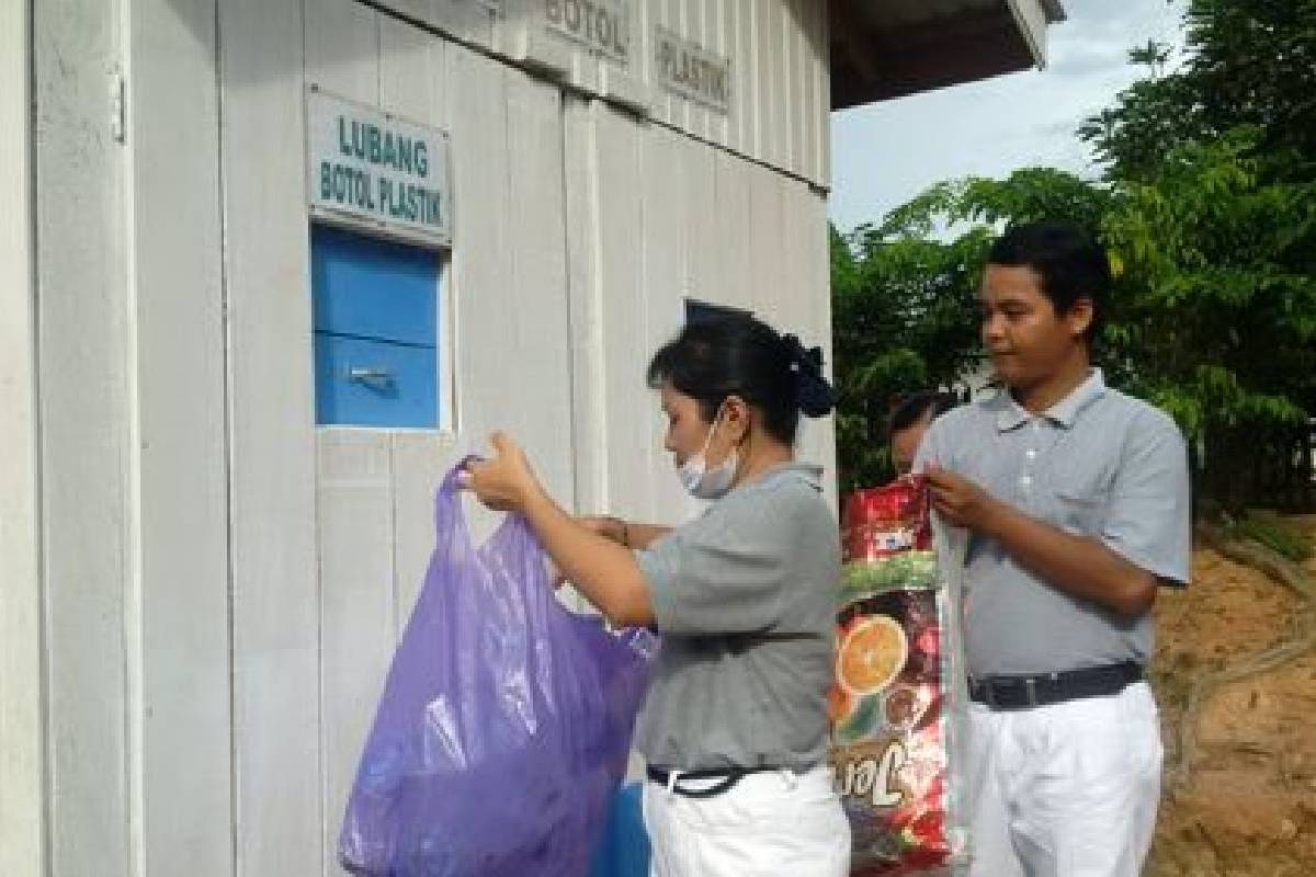 Rumah Botol, Saksi Cinta Kasih Tzu Chi