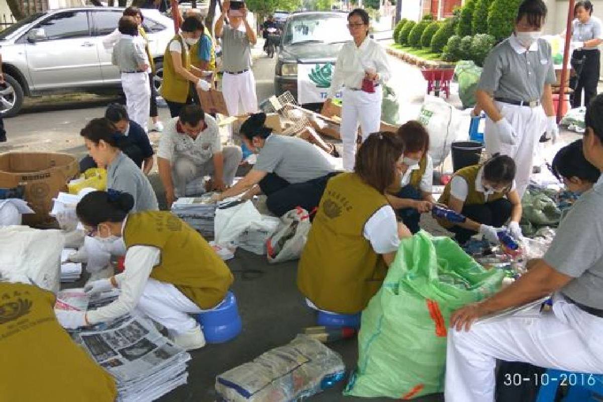 Memberkahi Diri di Jalan Tzu Chi