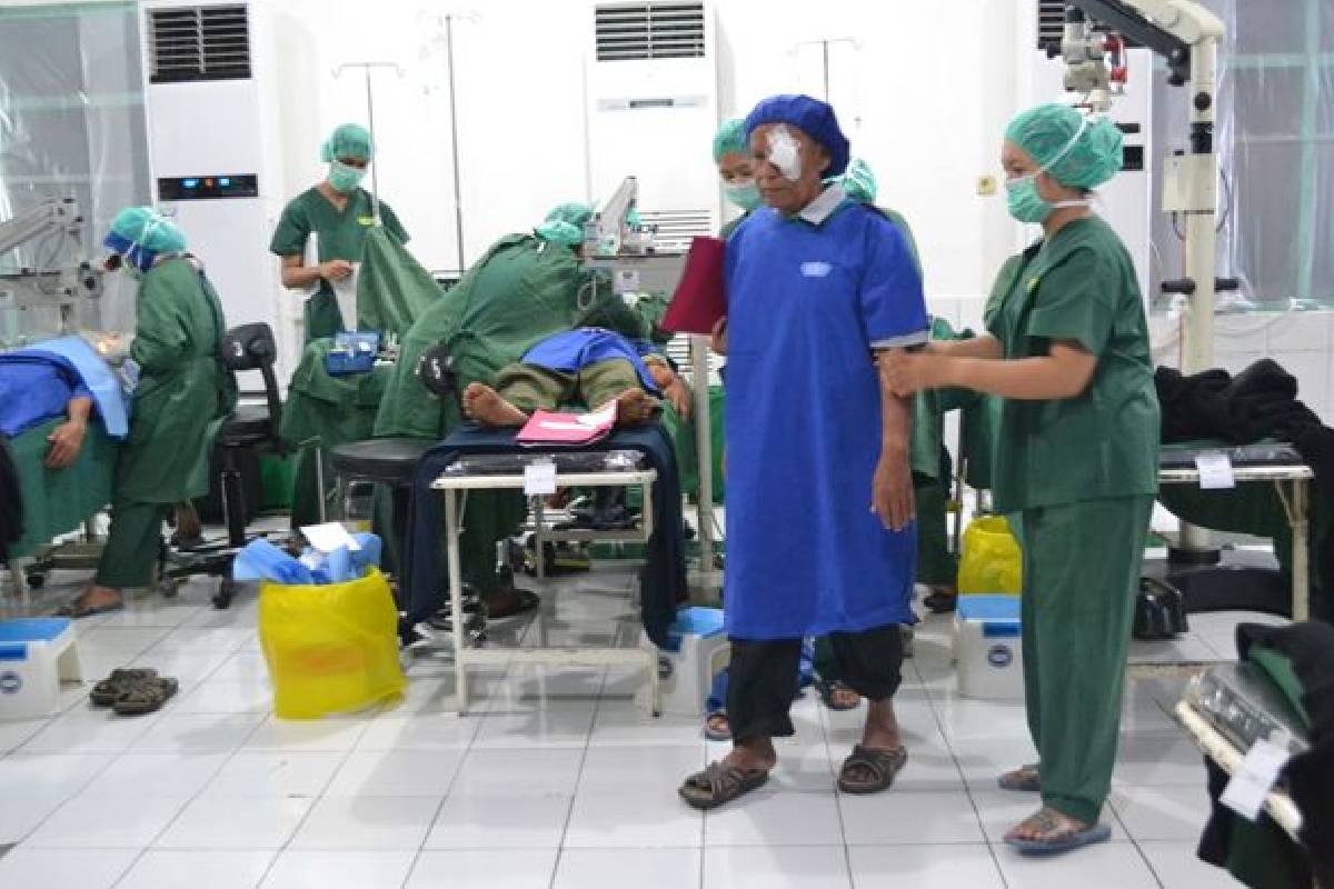 Penantian Nasril yang Terwujud pada Baksos Tzu Chi Padang