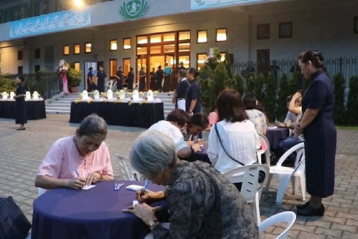 Ceramah Master Cheng Yen: Membalas Budi Orang Tua, Langit, dan Bumi