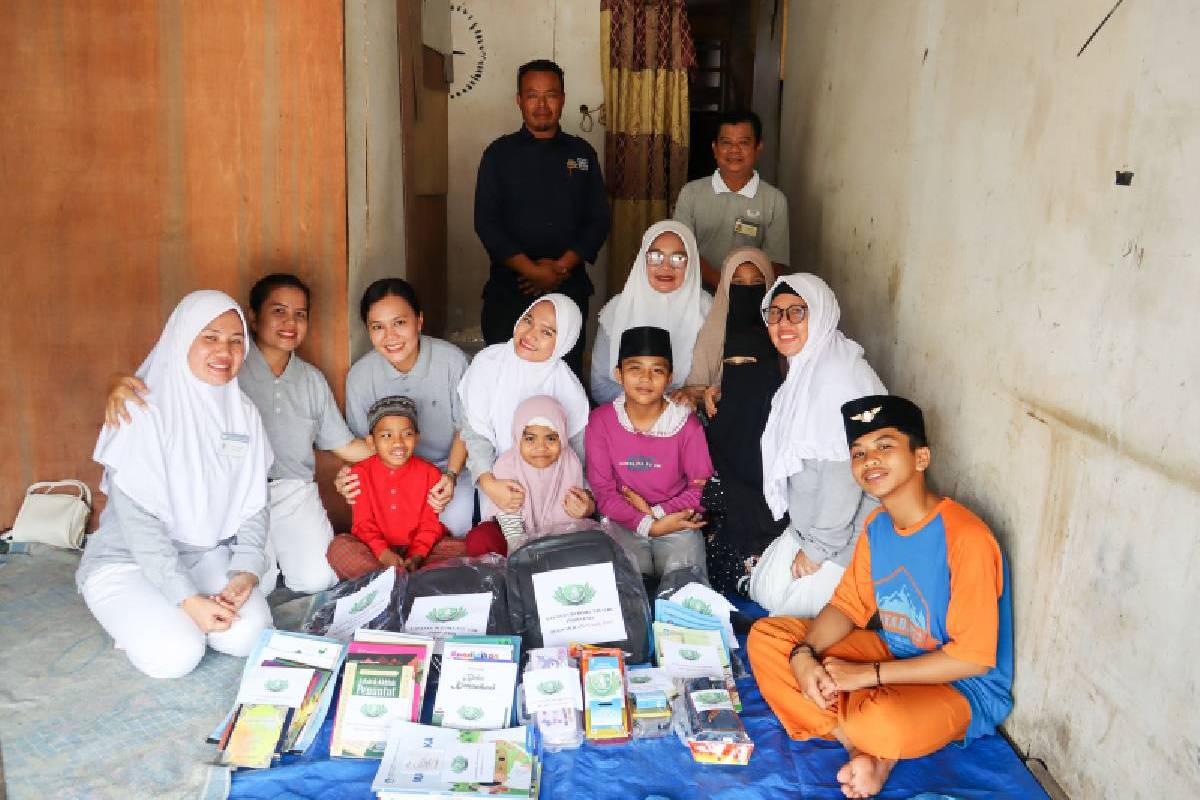 Tzu Chi Dampingi Ghani, Si Bocah Tangguh Penjual Kerupuk