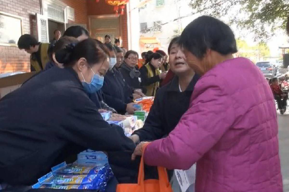 Ceramah Master Cheng Yen: Berikrar untuk Membimbing Semua Makhluk