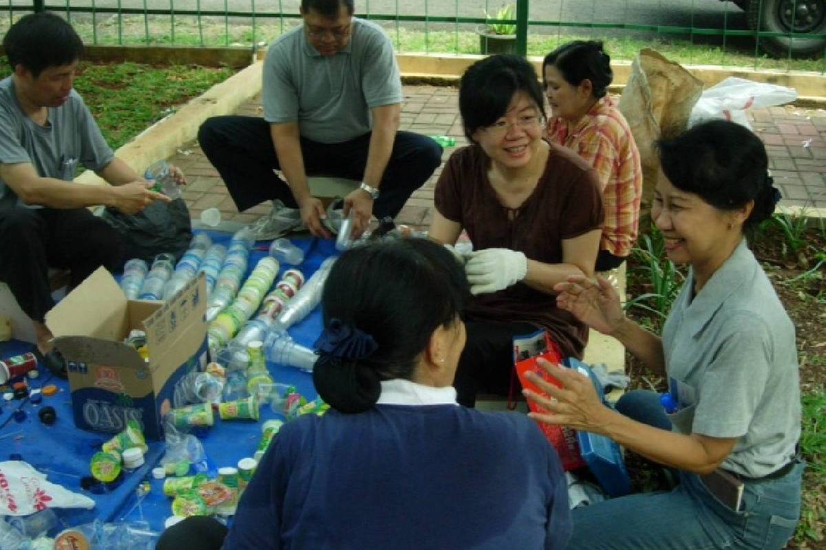 Memberikan Edukasi Sejak Usia Dini