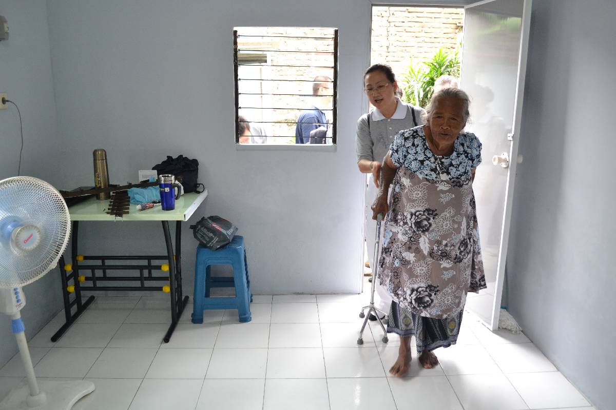 Bedah Rumah Gan En Hu (Penerima Bantuan Tzu Chi): Menilik Kebahagiaan Siti Waspiah