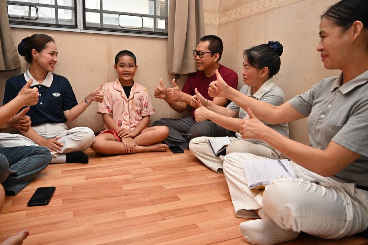 Tangan-Tangan Penuh Cinta yang Memulihkan Keiko