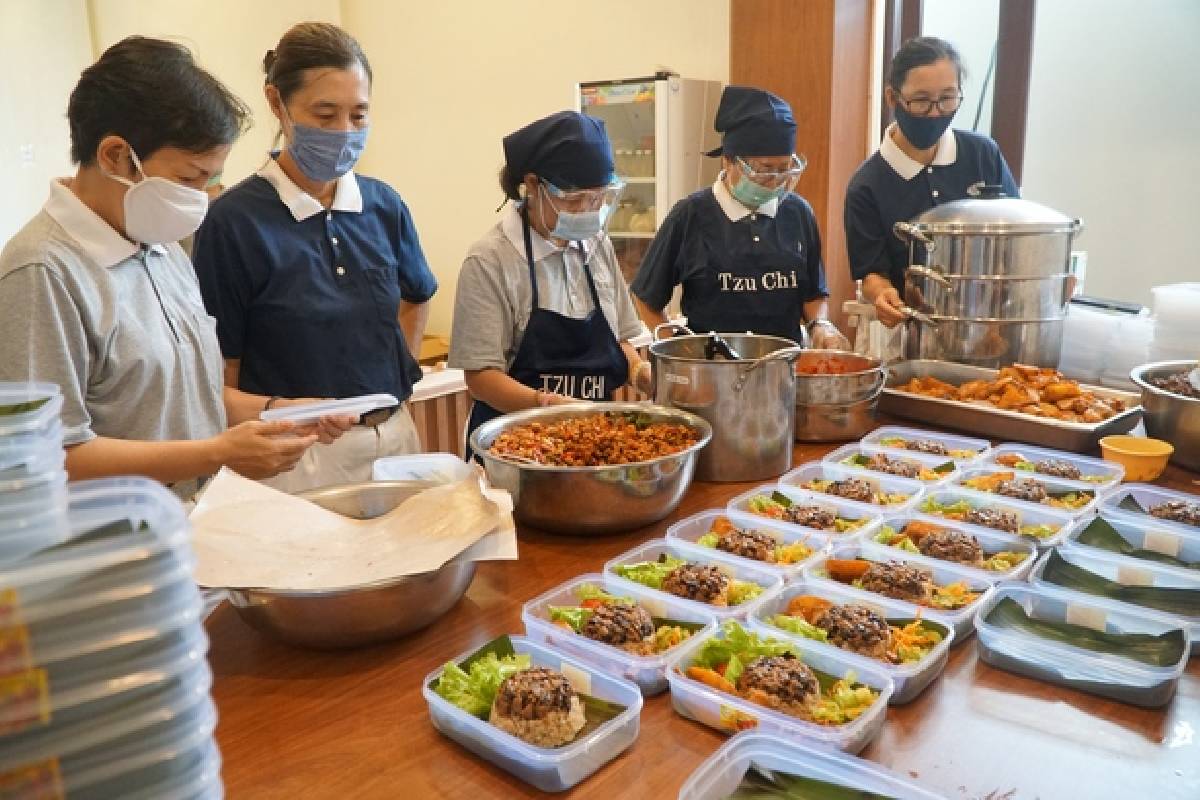 Vegan Catering dan Sosialisasi Pandangan Benar Bulan Tujuh Lunar