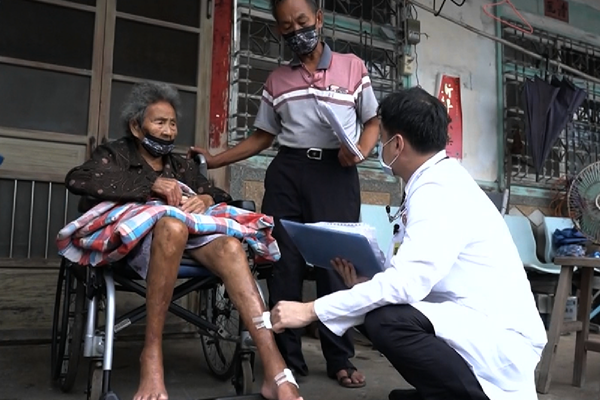 Ceramah Master Cheng Yen: Membangun Tekad dan Meneruskan Jiwa Kebijaksanaan   