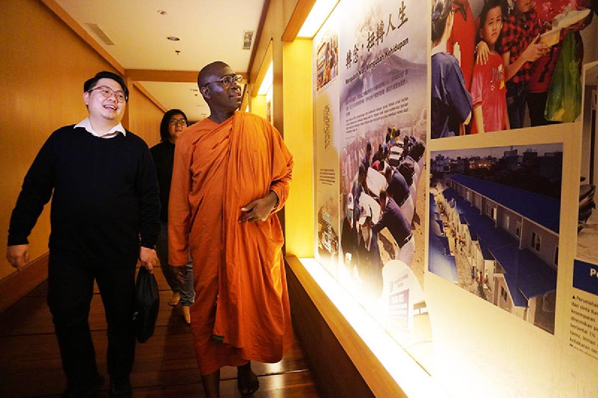 Pengalaman Berkesan Bagi Bhante Buddharakkita Saat Kunjungi Tzu Chi Center