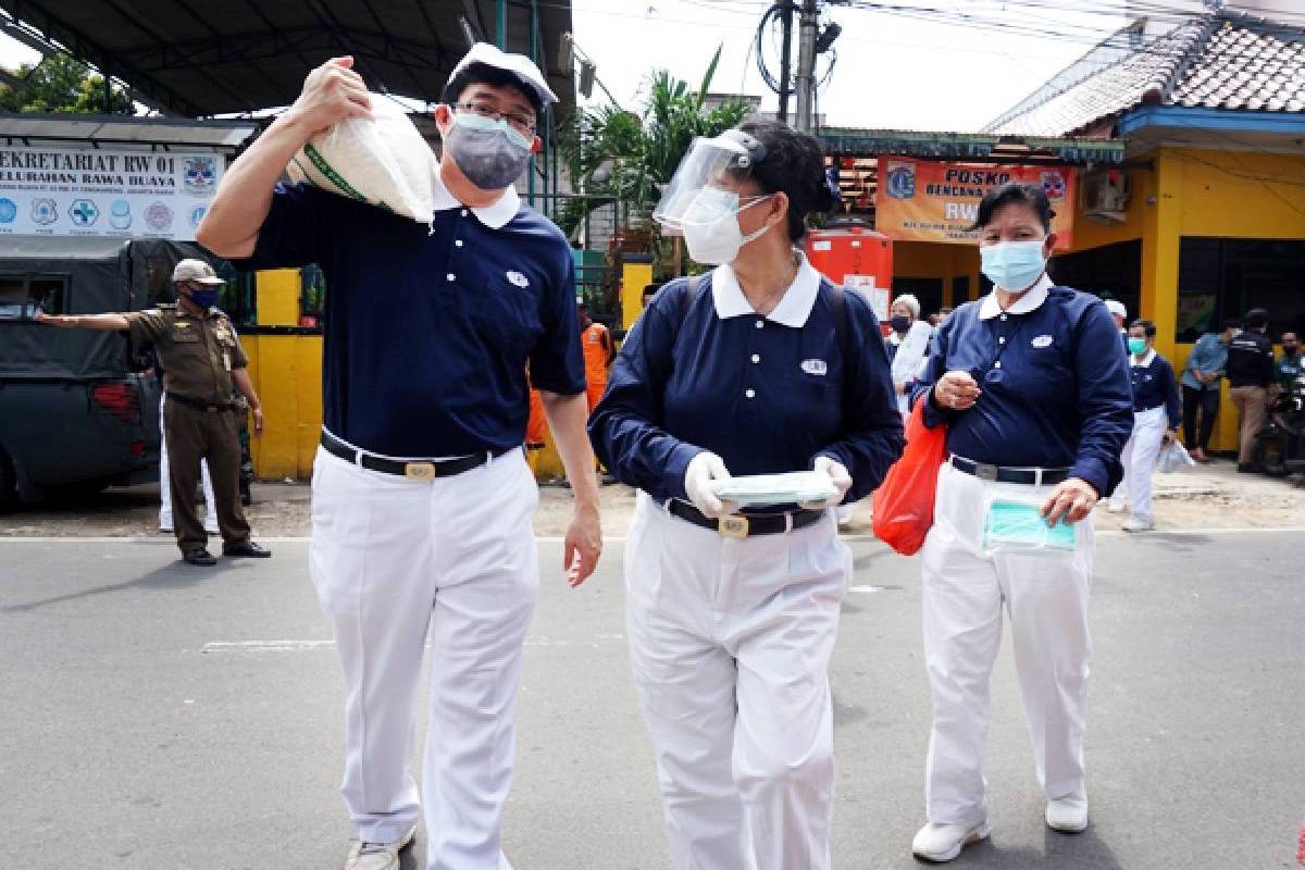 Bersyukur atas Bantuan Beras dan Masker