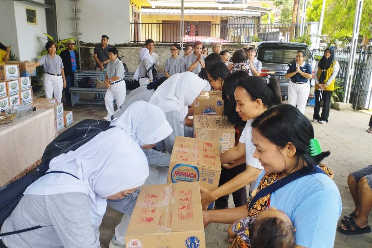 Tzu Chi Lampung Berbagi Kebahagiaan Jelang Natal