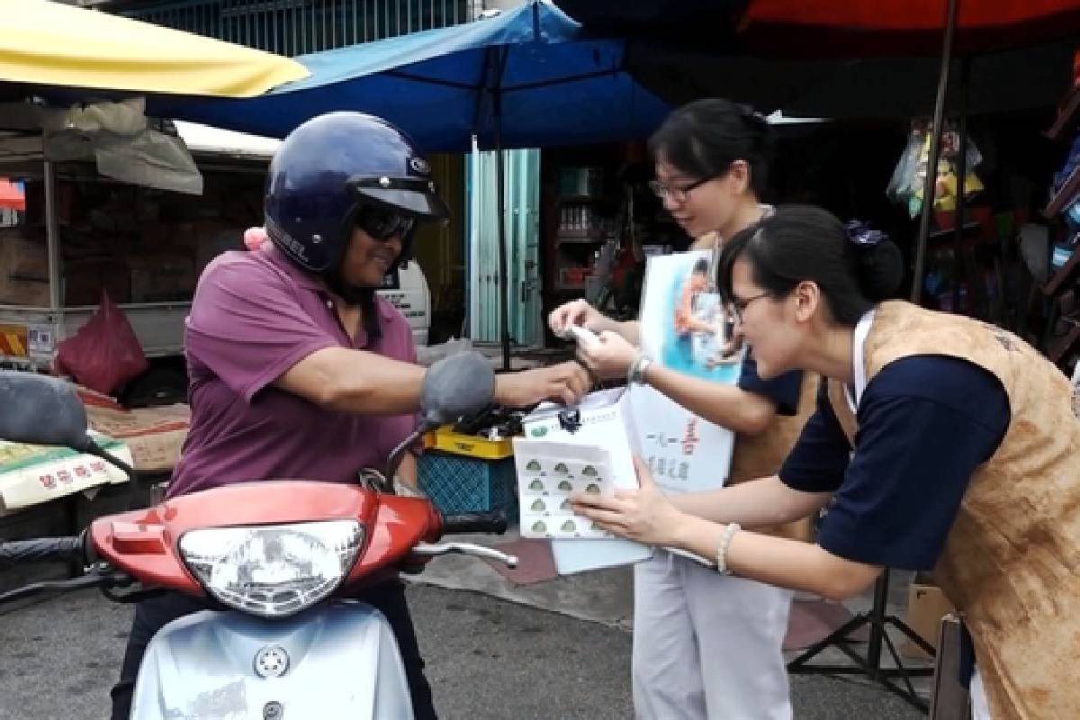 Ceramah Master Cheng Yen: Menolong Semua Makhluk Tanpa Rasa Takut