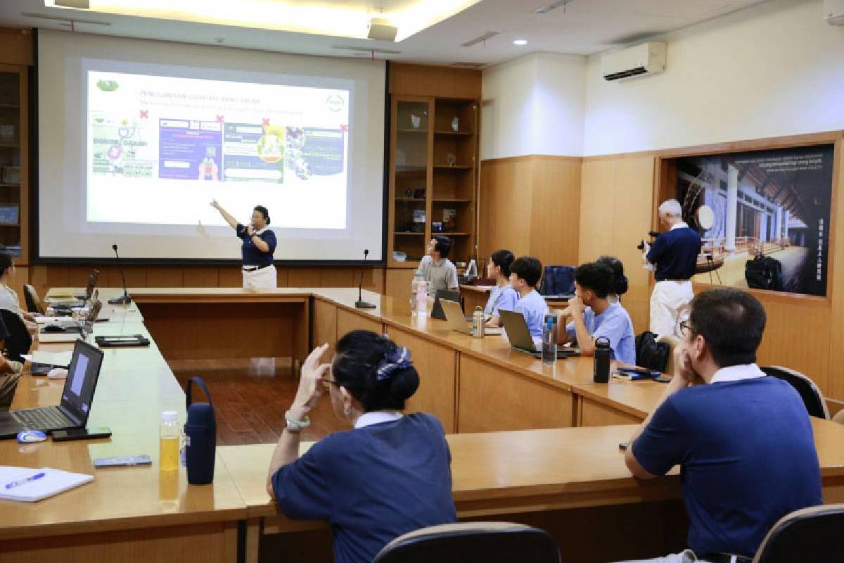 Pelatihan Relawan Zhen Shan Mei: 