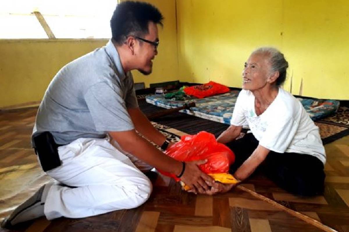 Menebar Cinta Kasih Melalui Kunjungan Kasih ke Rumah Lansia