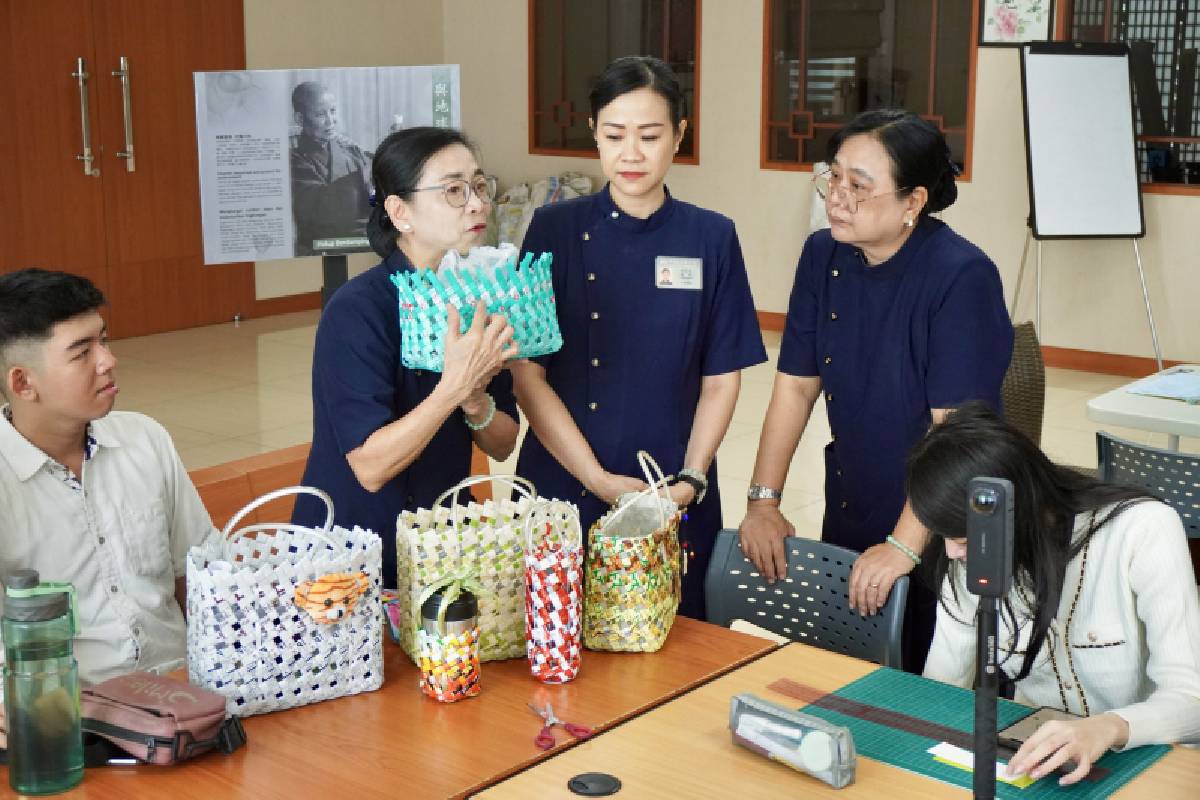 Eco-Craft: Kreasi Unik dari Barang tak Terpakai