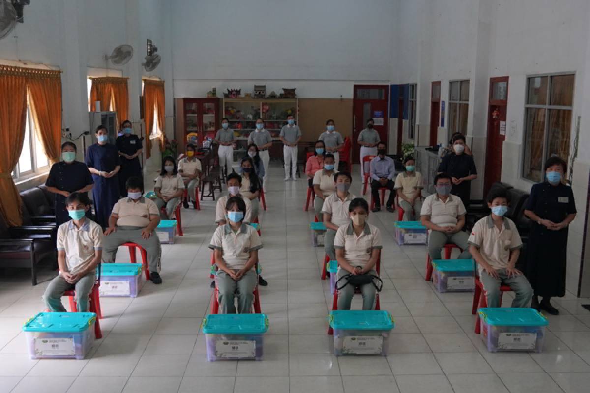 Bentuk Kasih Sayang untuk Anak Asuh