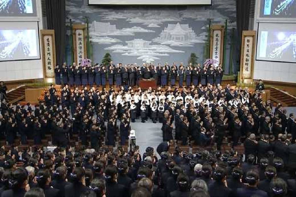 Ceramah Master Cheng Yen: Mewariskan Semangat Tzu Chi dan Memberi Pendampingan