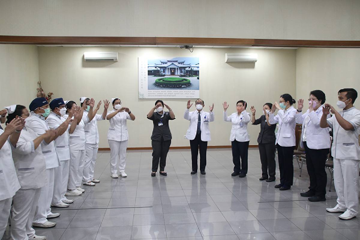 Peringatan Hari Perawat Internasional di Rumah Sakit Cinta Kasih Tzu Chi