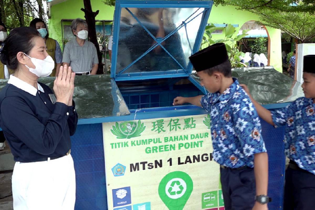 Menjadi Madrasah Hijau Bersama Tzu Chi