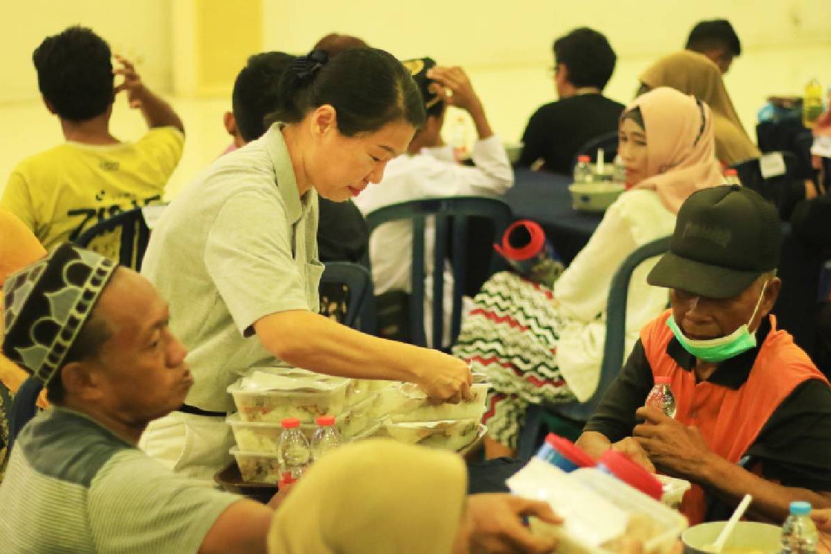 Berbagi Cinta Kasih Dengan Berbuka Puasa Bersama
