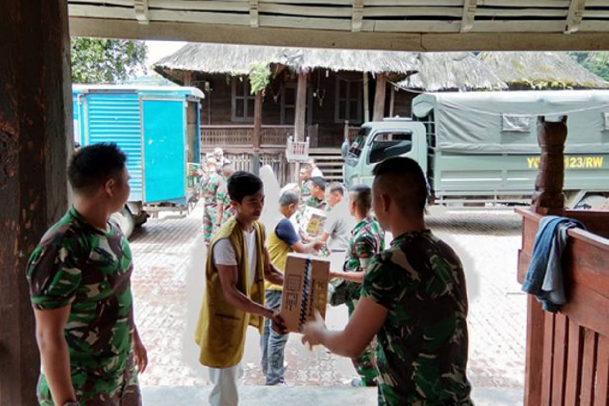 Uluran Tangan Bagi Korban Banjir Bandang