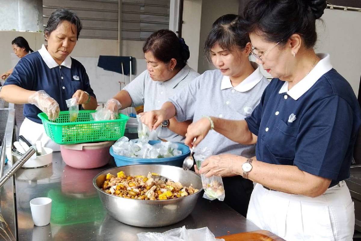 Tzu Chi Lampung Hadirkan Catering Vegetarian Selama 14 Hari 