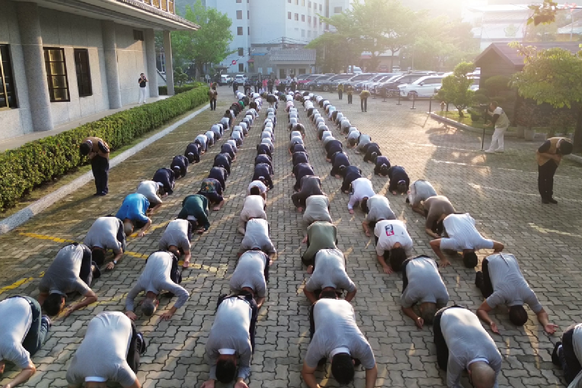 Ritual Namaskara: Menenangkan Batin dan Melepaskan Ego