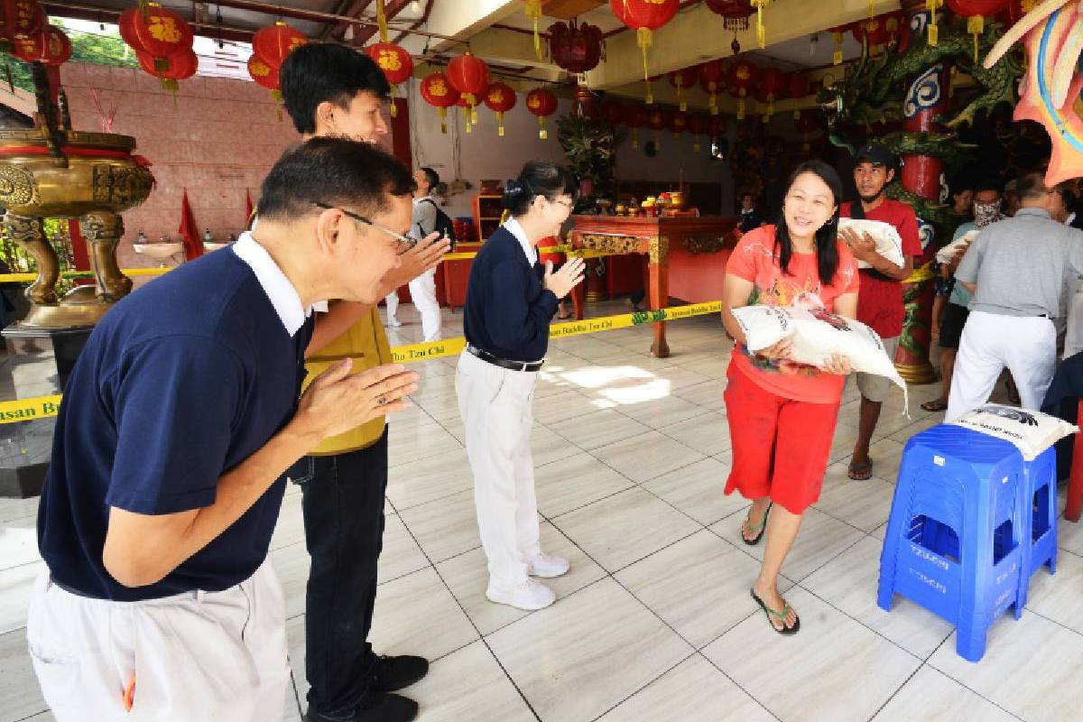 Jelang Imlek 2026, Tzu Chi Berbagi Kasih di Neglasari Tangerang