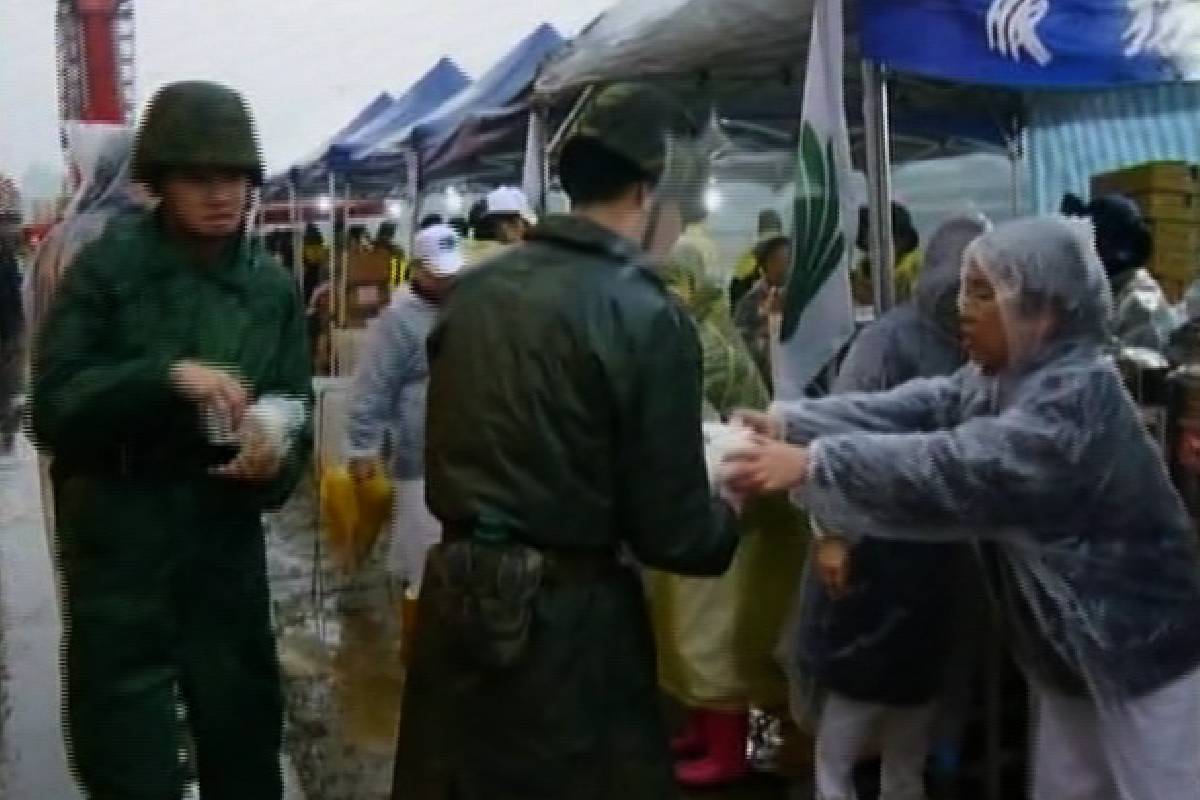 Ceramah Master Cheng Yen: Menolong Masyarakat dan Menyebarkan Cinta Kasih