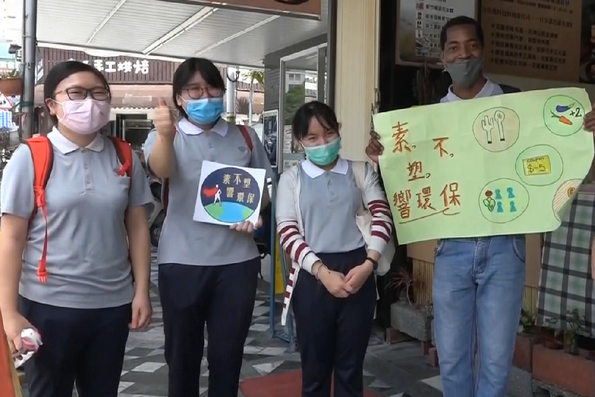 Ceramah Master Cheng Yen: Bervegetaris dan Berdoa demi Meredam Bencana