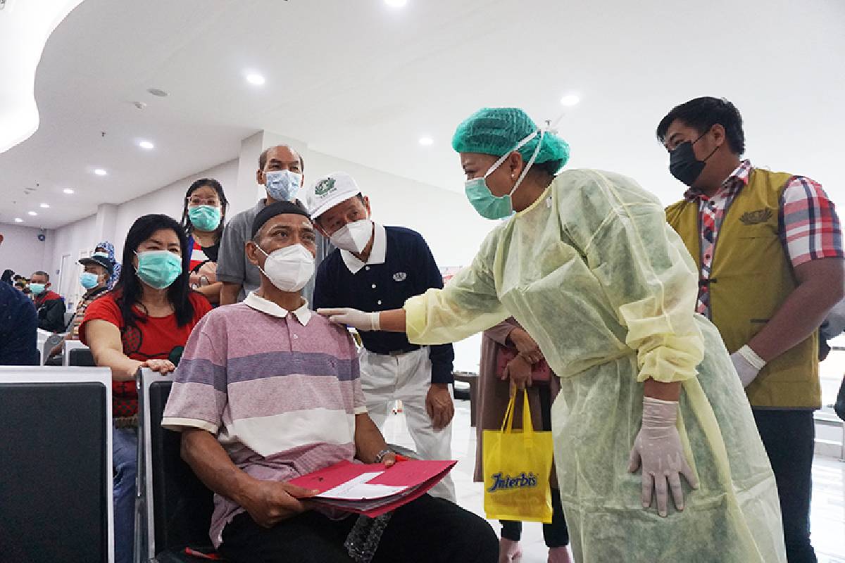 Baksos Kesehatan Tzu Chi ke-135:  Terus Berupaya Membantu Masyarakat Lepas dari Belenggu Katarak 