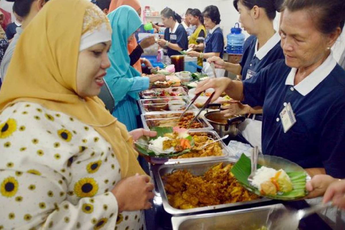 Bahagianya Berbuka Bersama