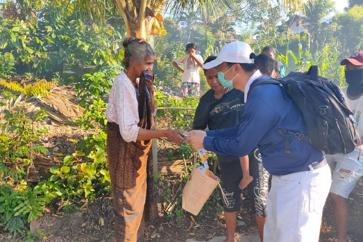 Bergerak Menolong Warga Maumere dari Wabah DBD