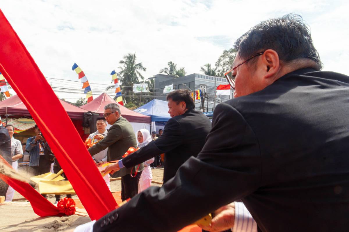 Peletakan Batu Pertama Kantor Penghubung Tzu Chi Jambi