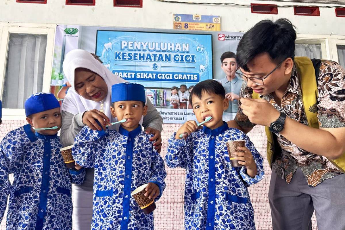 Menanamkan Kebiasaan Menjaga Kesehatan Gigi Sejak Dini