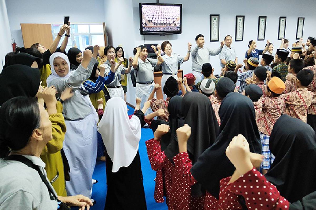 Indahnya Keberagaman dalam Acara Buka Puasa Bersama Tzu Chi Makassar