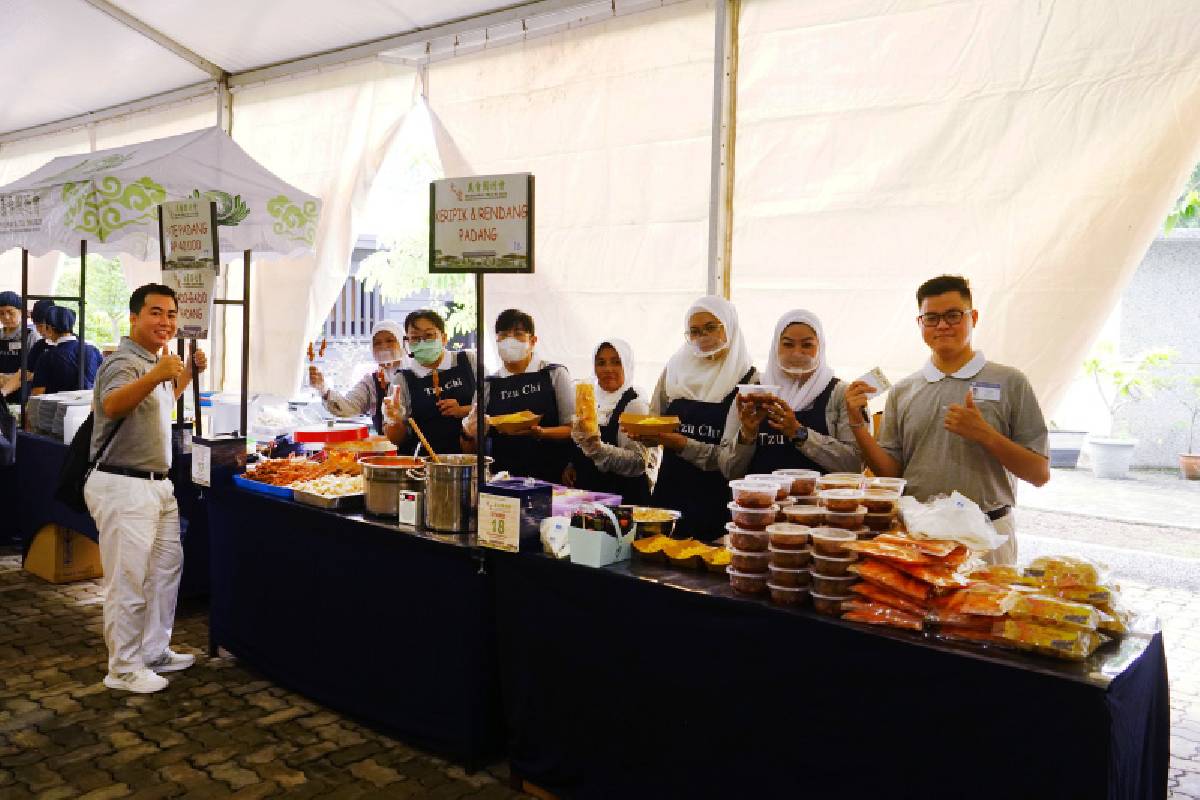 Bersatu dalam Cinta Kasih, Relawan Luar Pulau Turut Sukseskan Pekan Amal Batam