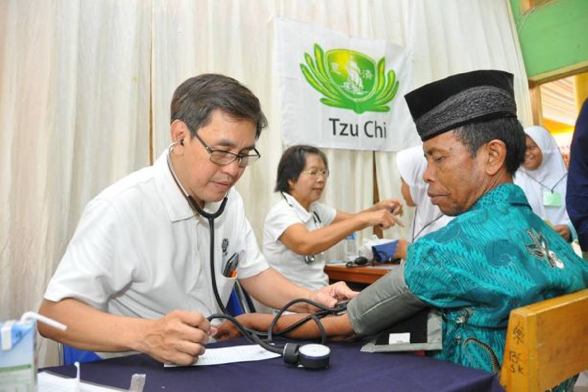 Kebersamaan Antarsesama di Misi Kesehatan Tzu Chi