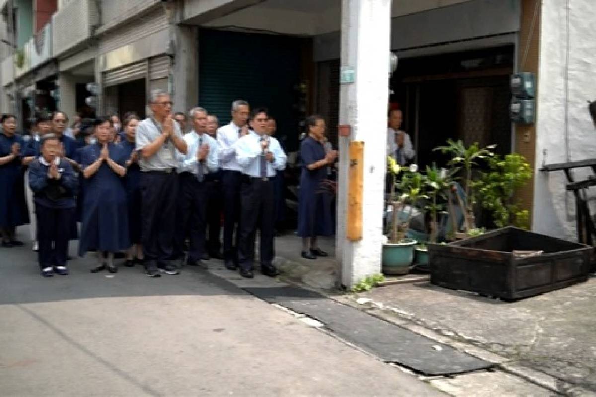 Ceramah Master Cheng Yen: Melenyapkan Keakuan untuk Membawa Manfaat bagi Masyarakat