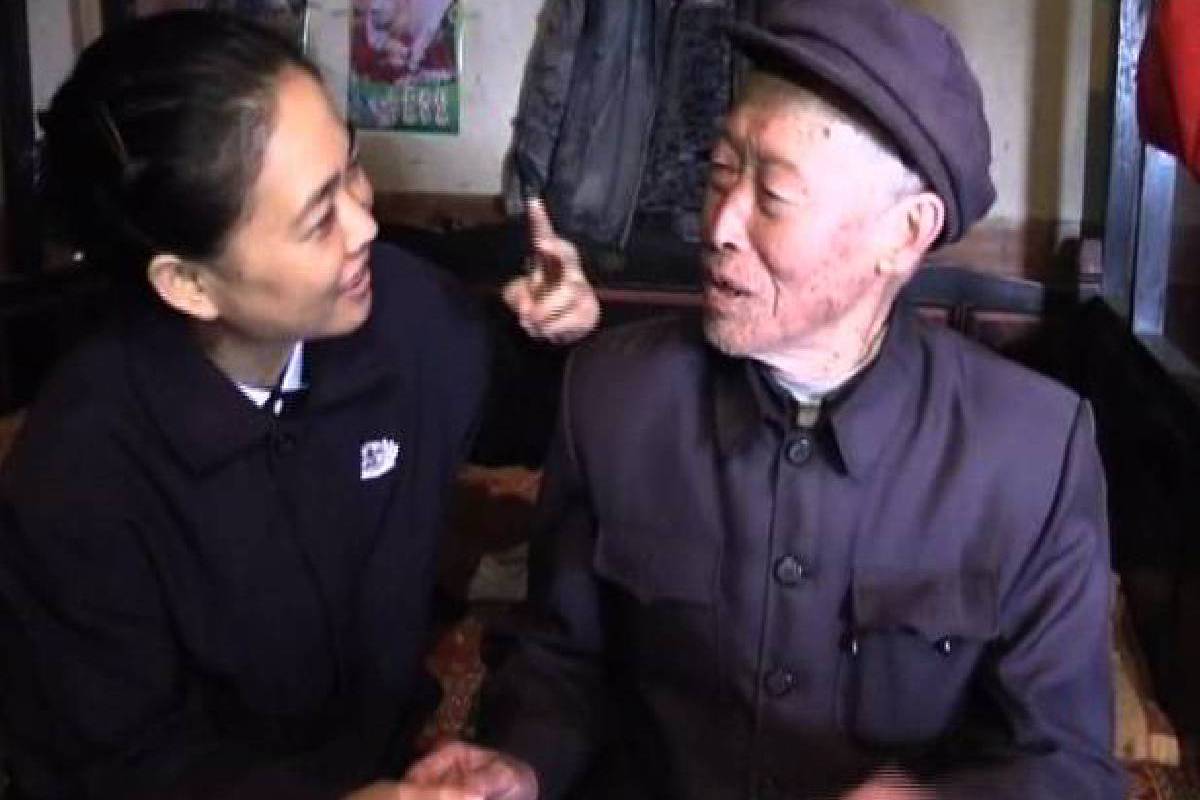 Ceramah Master Cheng Yen: Memegang Teguh Hati Buddha dan Tekad Guru