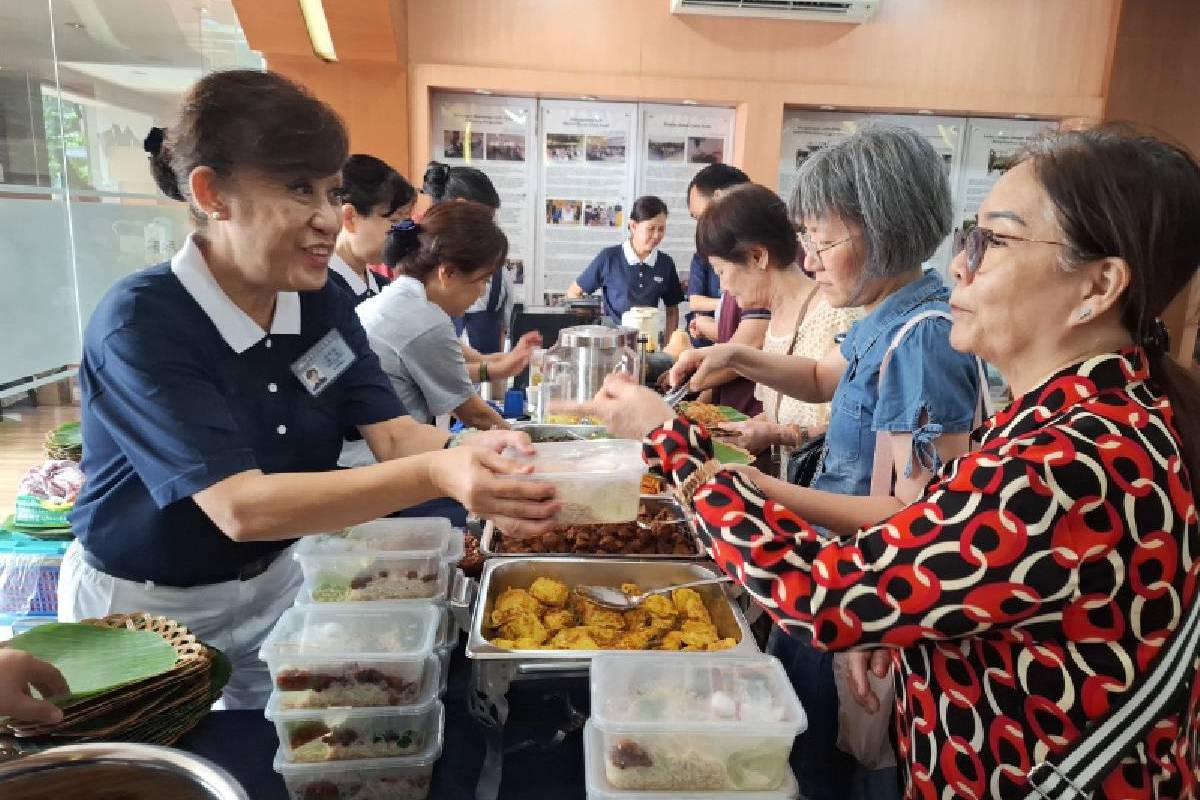 Menikmati Makanan Vegan Sembilan Hari: Makan Sepuasnya, Donasi Seikhlasnya