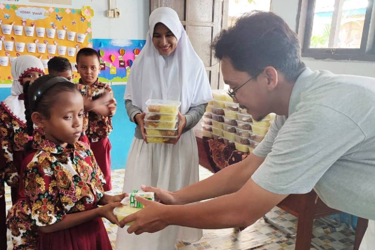 Perhatian Bagi Siswa SD Tunas Lestari Sungai Perak Estate