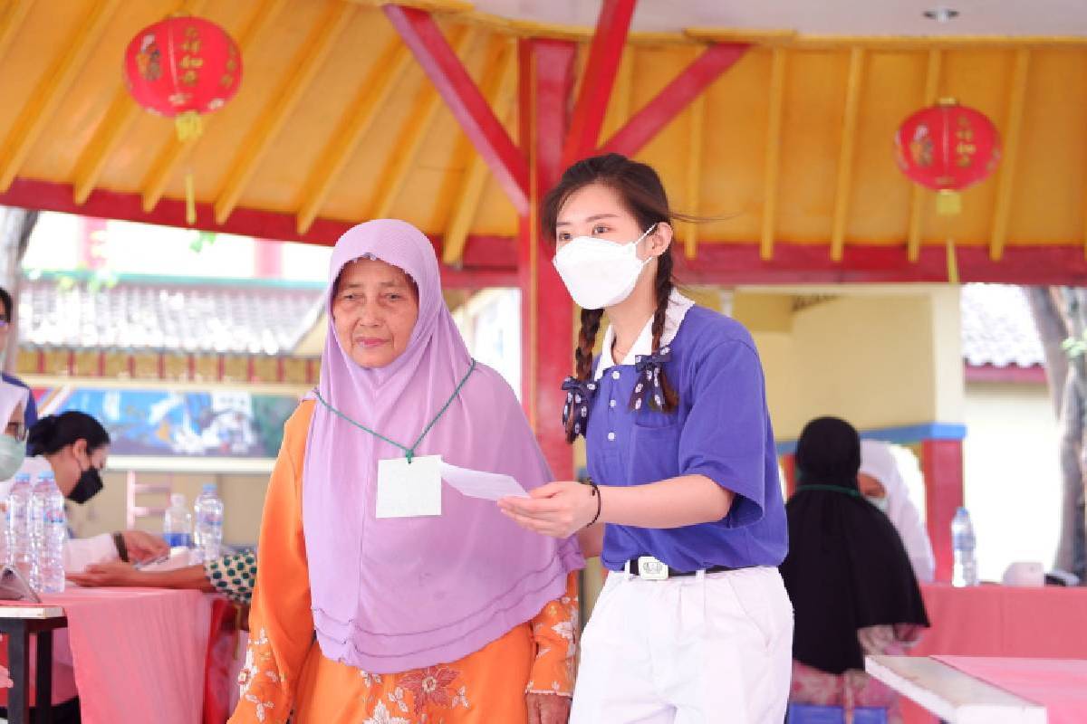 Berbagi Sukacita Melalui Baksos Kesehatan di Vihara Avalokitesvara