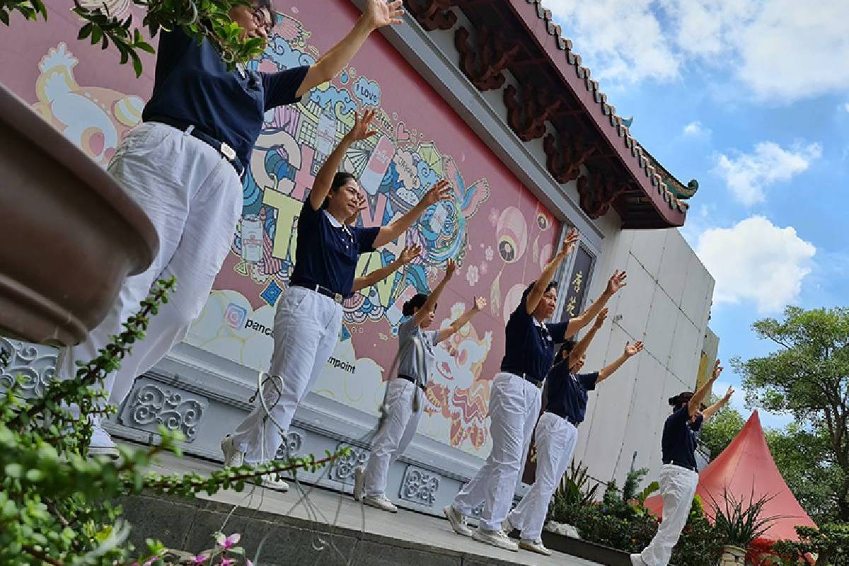 Seru dan Meriahnya Bazar Vegan Juga Sosialisasi Pelestarian Lingkungan Tzu Chi di China Town Mall