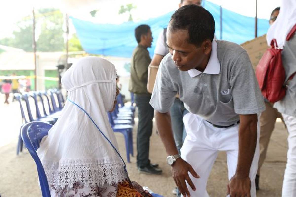 Bakti Sosial Kesehatan di Talang Duku, Jambi